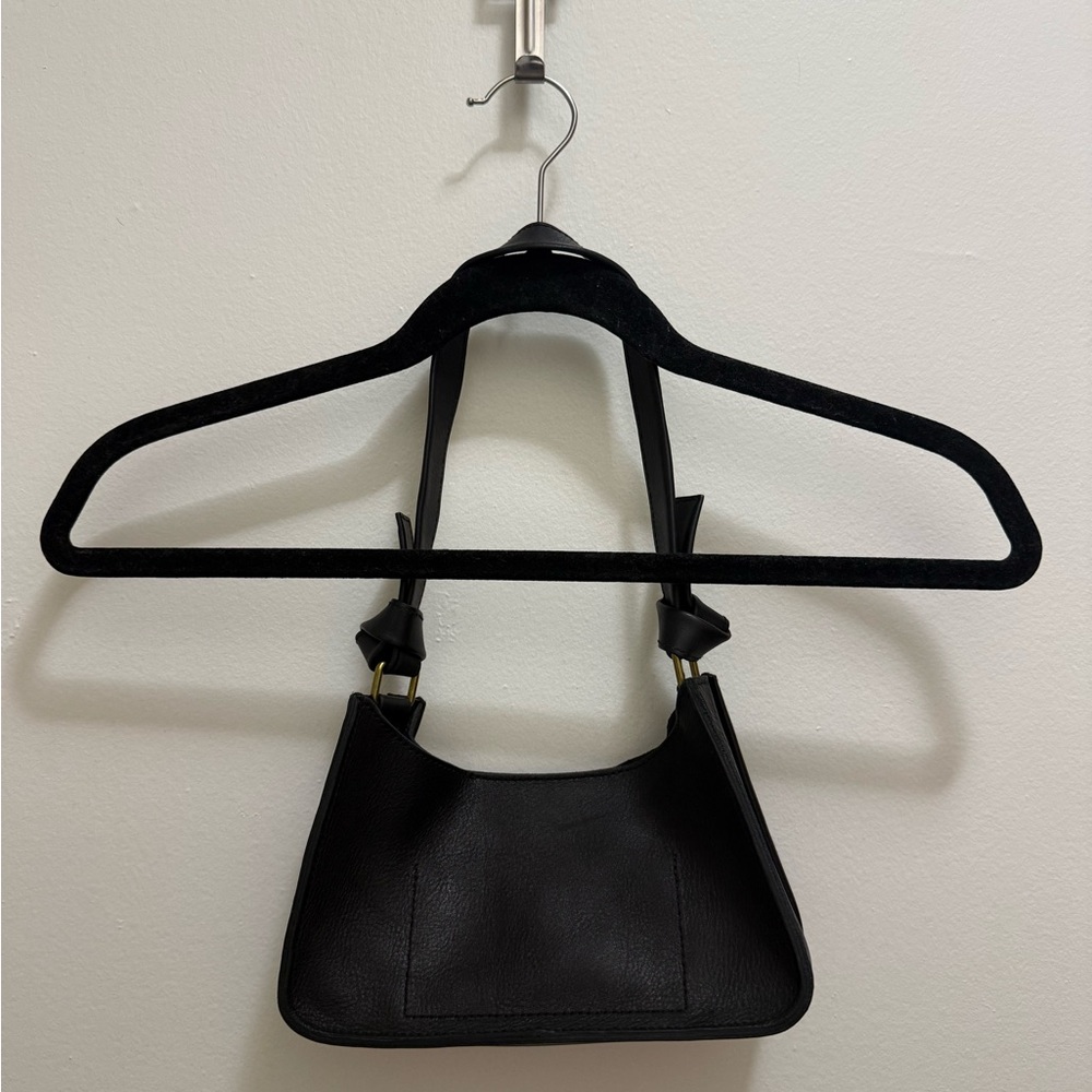 The Sydney Shoulder Bag - Picture 4 of 6